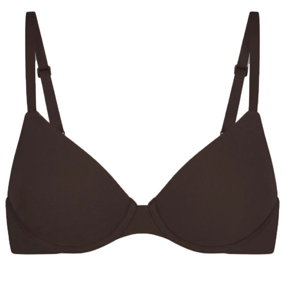 2 Skims fits everybody T-shirt Bra Bundle 36DD black and beige